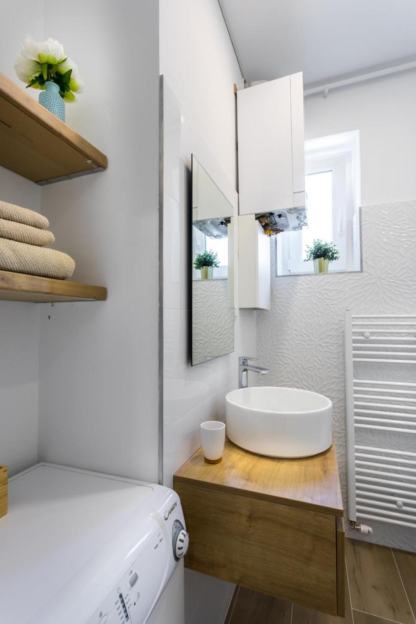 Go2Zagreb Chick Apartment Private Parking Available Екстер'єр фото