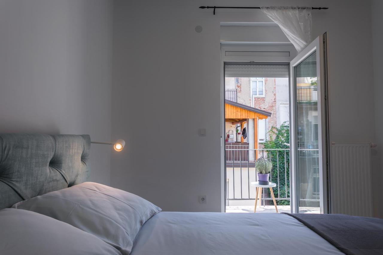 Go2Zagreb Chick Apartment Private Parking Available Екстер'єр фото
