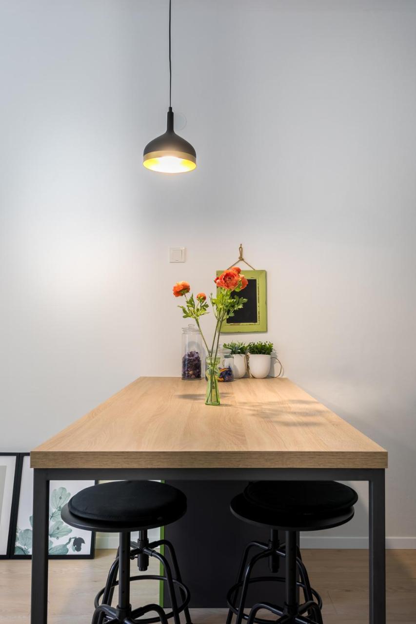 Go2Zagreb Chick Apartment Private Parking Available Екстер'єр фото