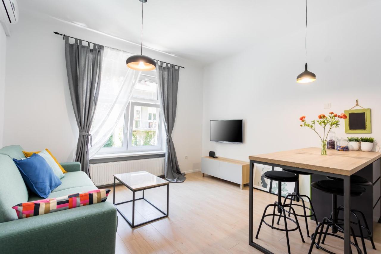 Go2Zagreb Chick Apartment Private Parking Available Екстер'єр фото